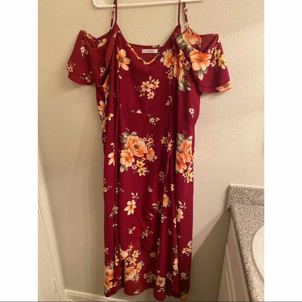 Dresslily Plus Size Maroon Floral Maxi